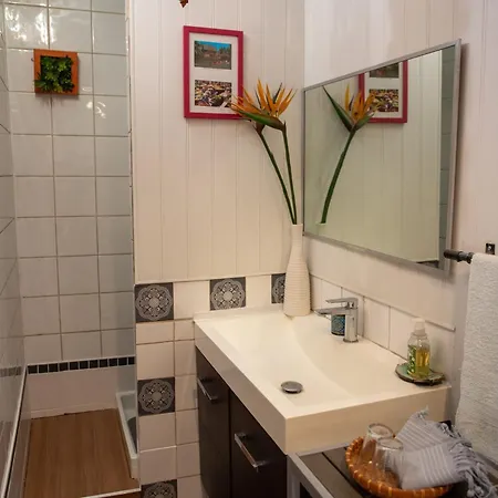 Bed & Breakfast Mas De Bellegou 3*